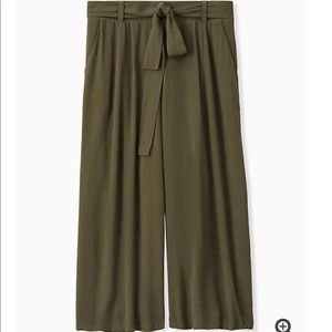 OLIVE GREEN CRINKLED GAUZE SELF TIE CULOTTE PANT